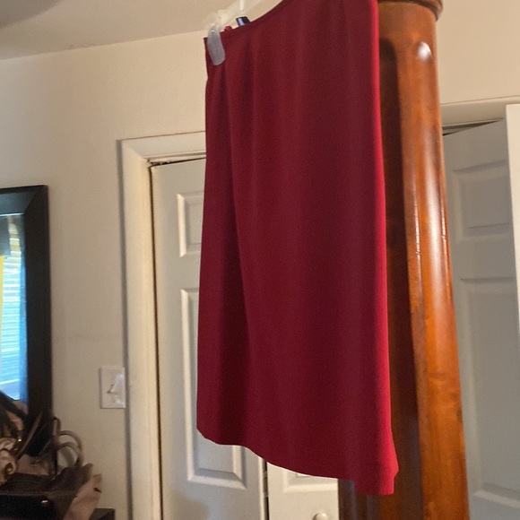 2ocs classic skirt set burgundy - Picture 8 of 8